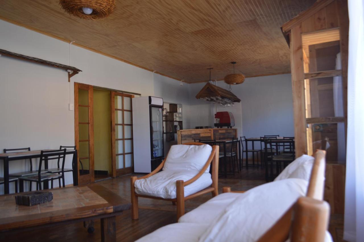 Hostal Y Cabanas Vientos Del Sur Puerto Ingeniero Ibanez Bagian luar foto