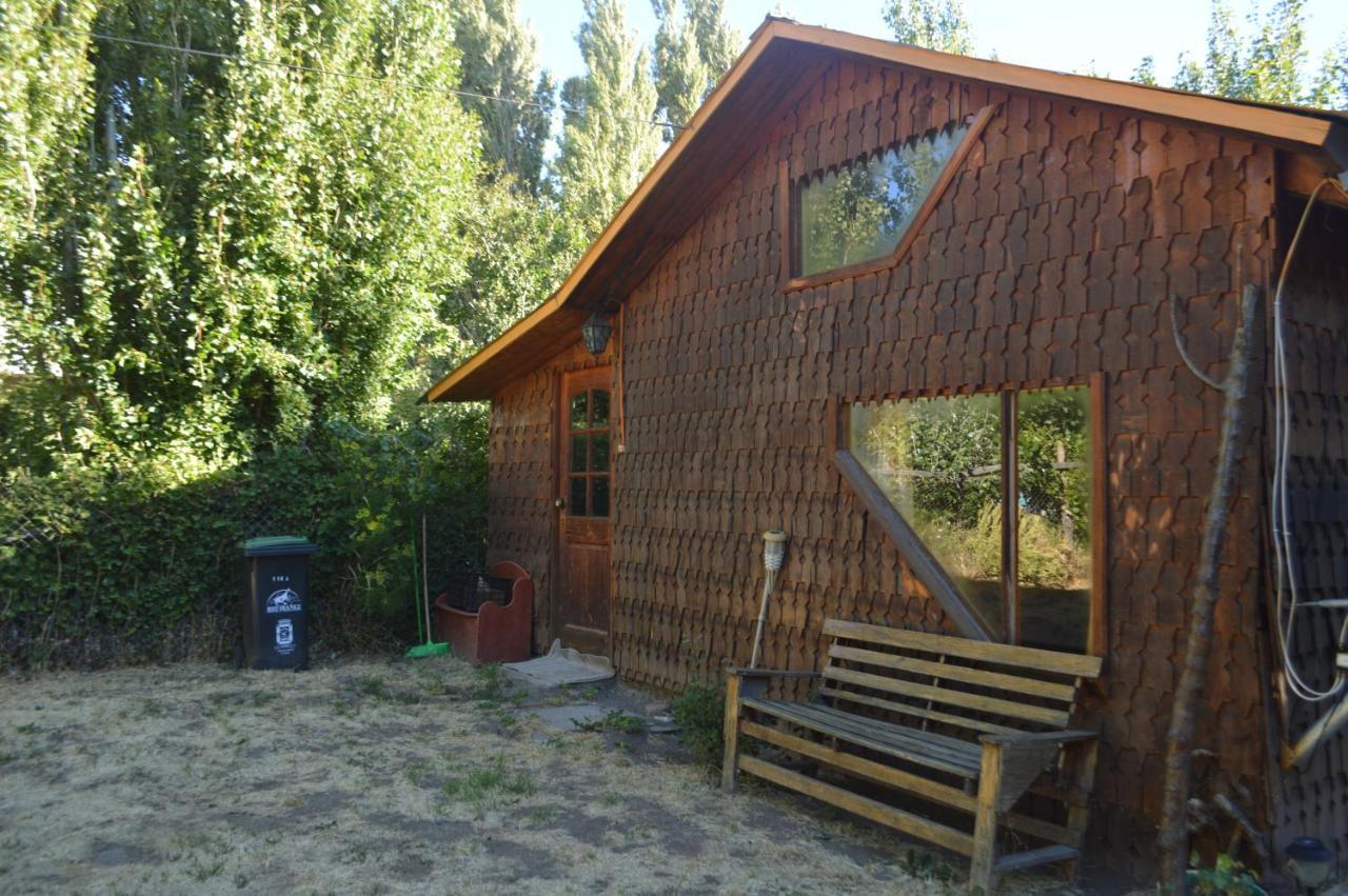 Hostal Y Cabanas Vientos Del Sur Puerto Ingeniero Ibanez Bagian luar foto